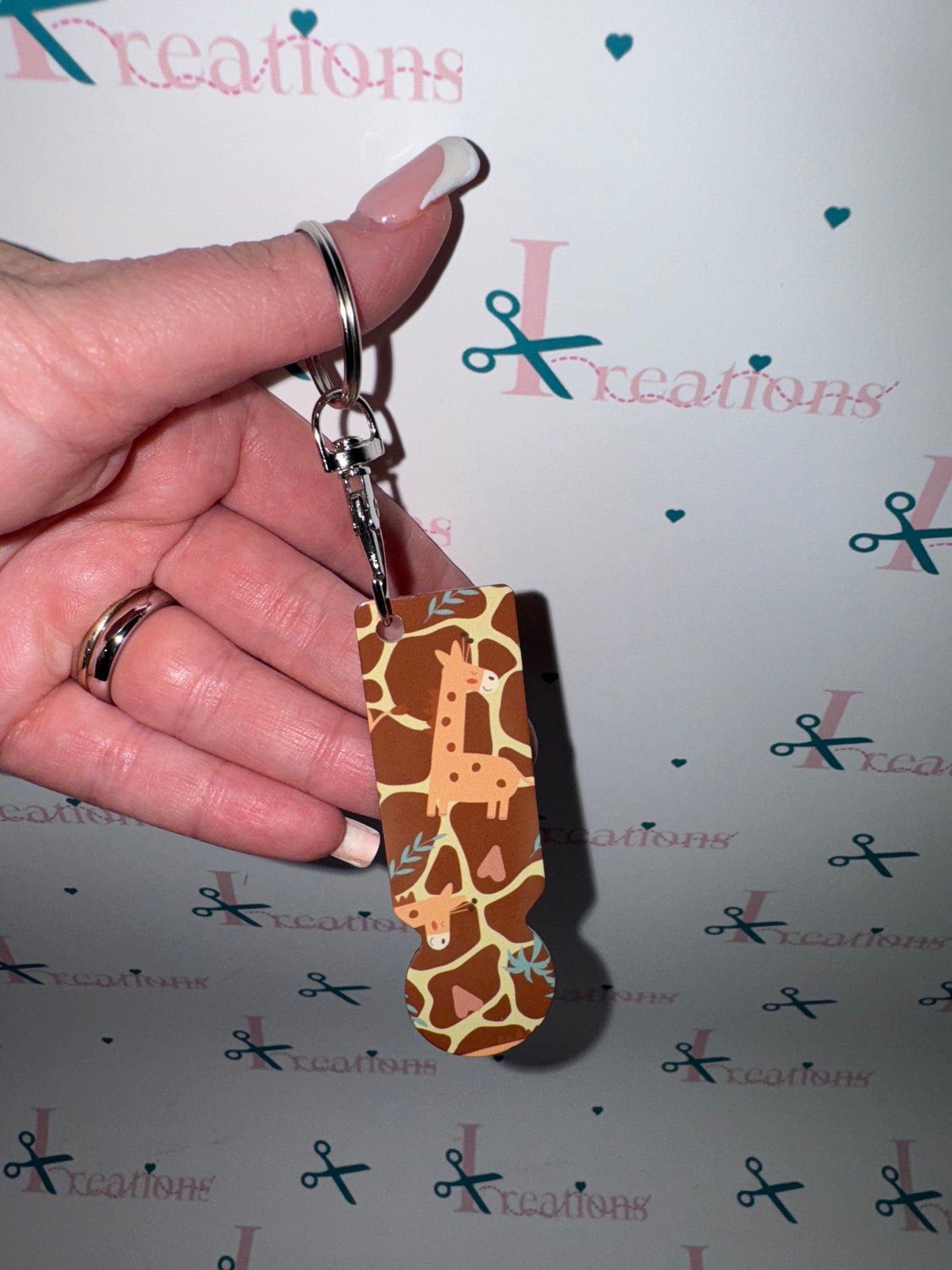 Giraffe print design Trolley Keychain 🦒