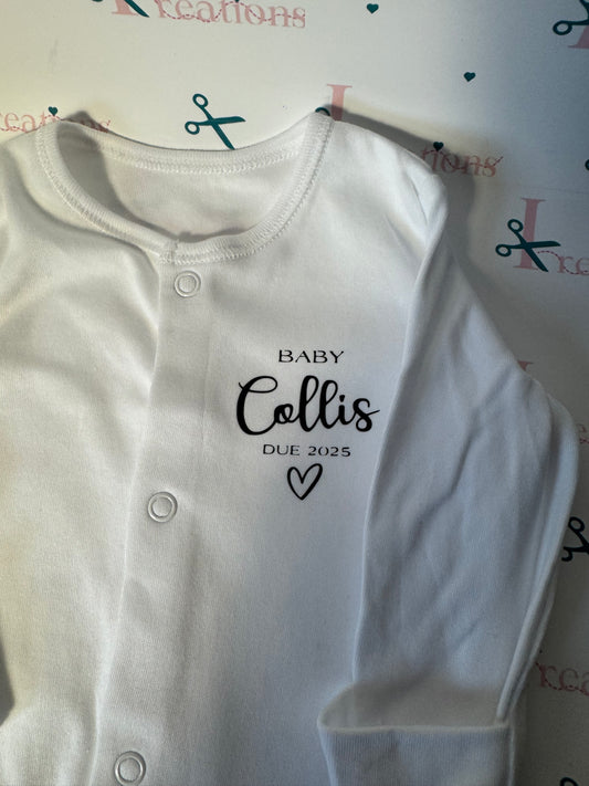 Baby announcement Sleepsuit